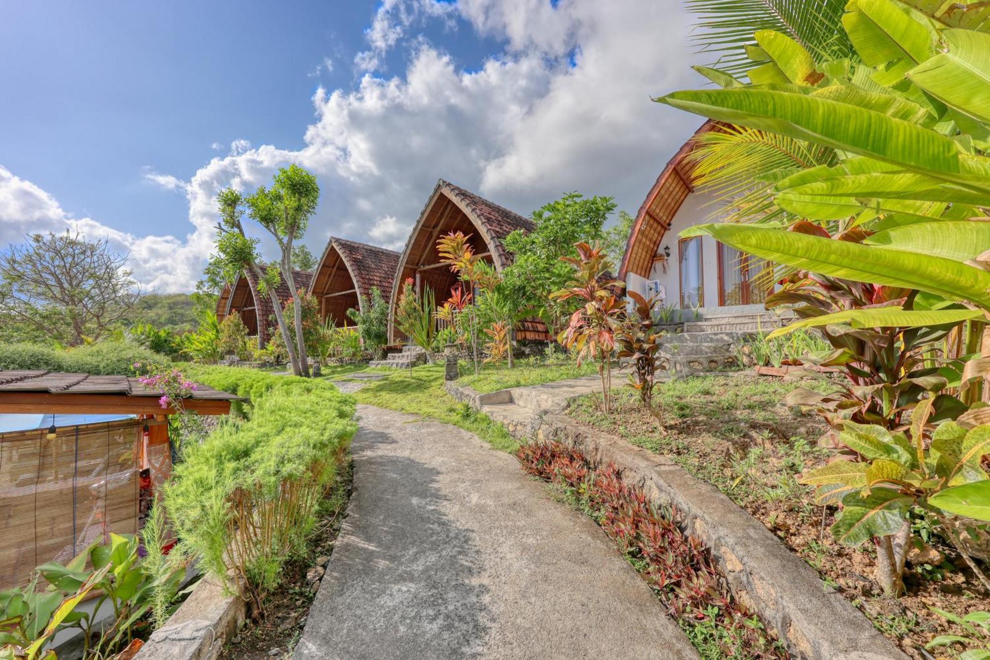 Bagia Bungalows Batumadeg Exterior photo