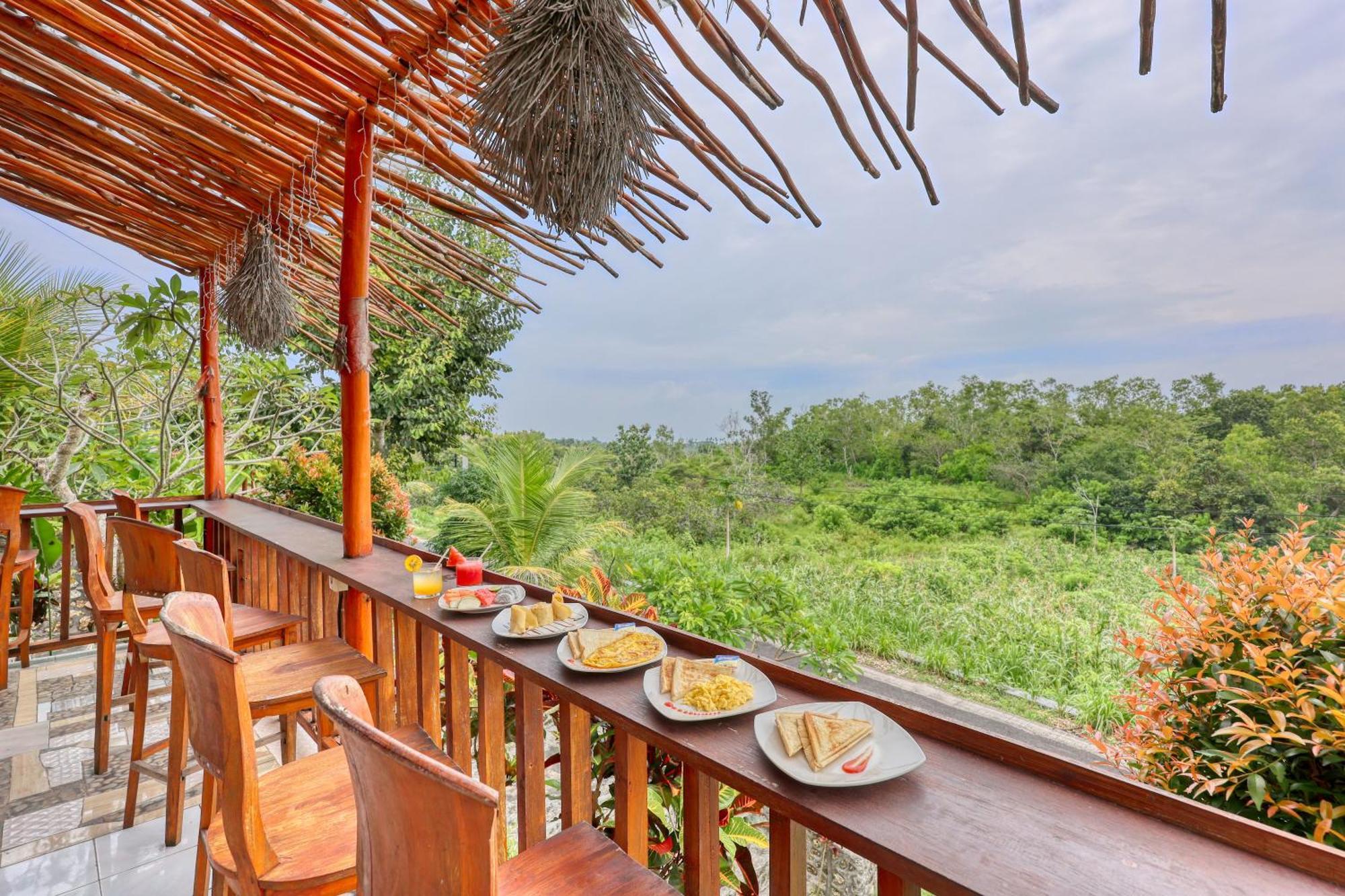 Bagia Bungalows Batumadeg Exterior photo