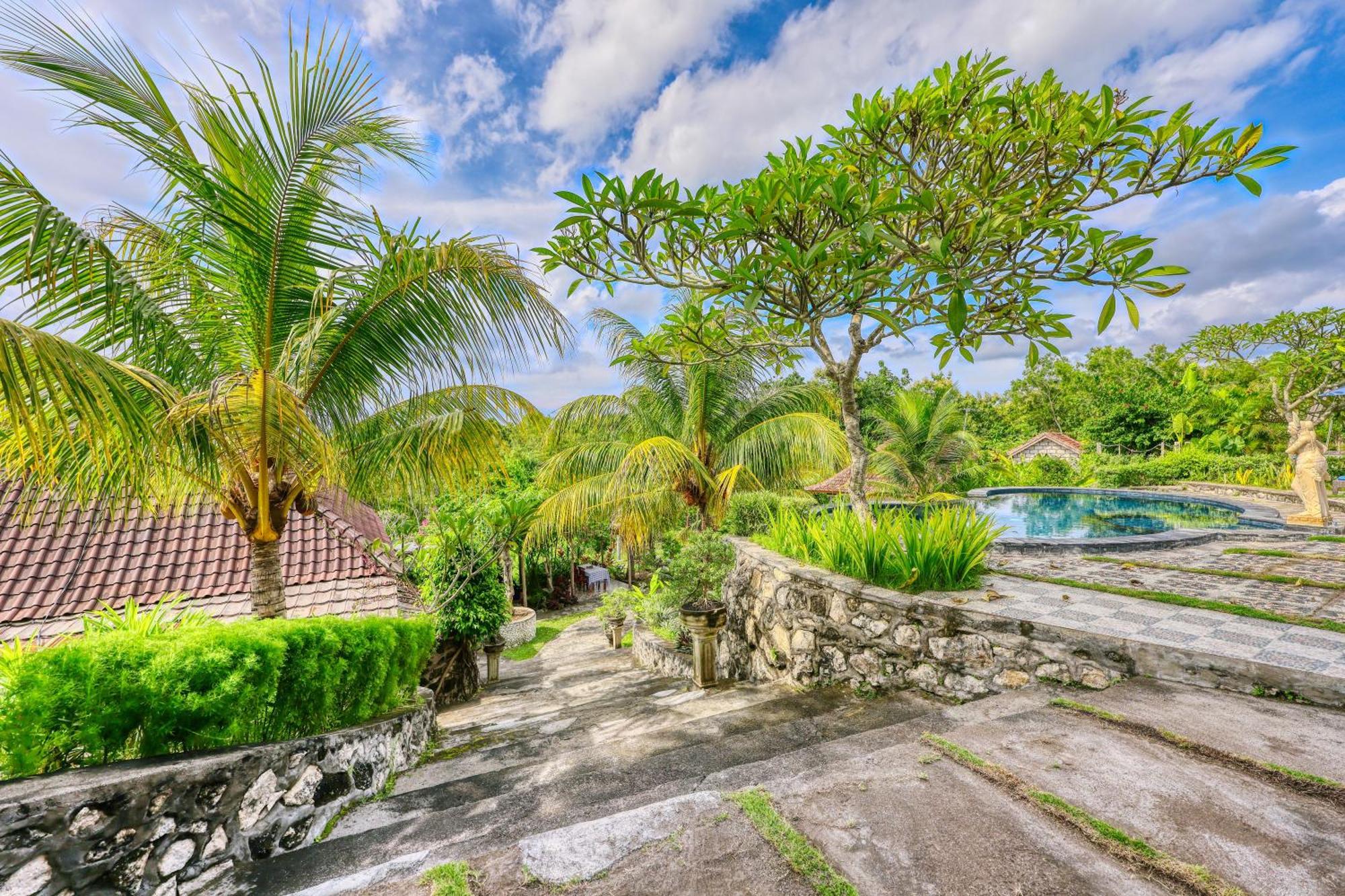 Bagia Bungalows Batumadeg Exterior photo