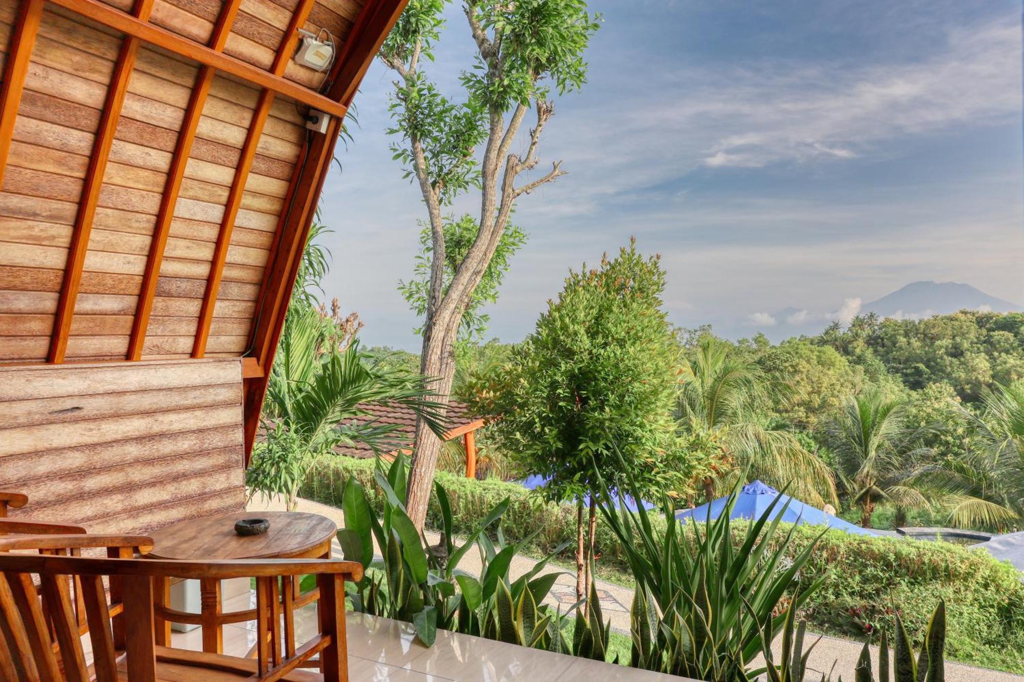 Bagia Bungalows Batumadeg Exterior photo