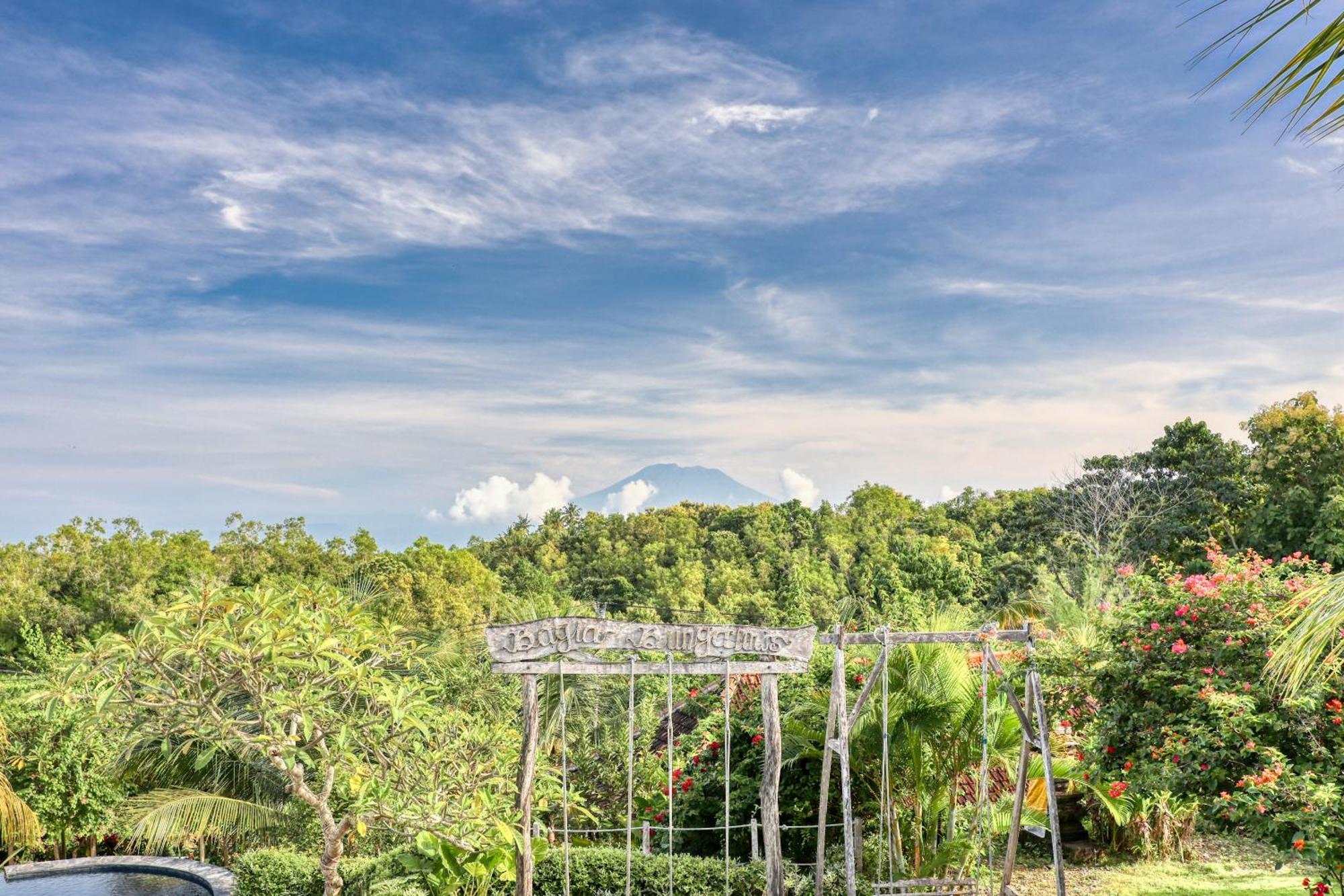 Bagia Bungalows Batumadeg Exterior photo