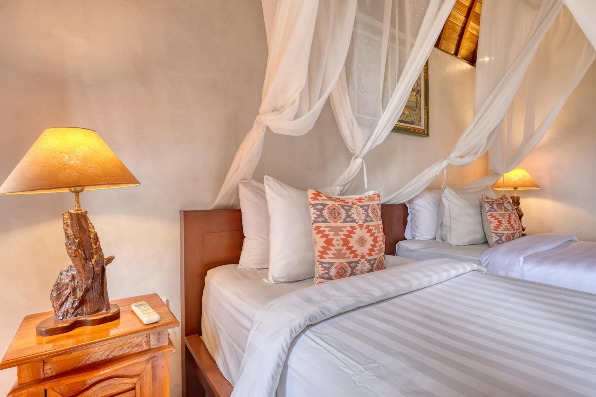 Bagia Bungalows Batumadeg Room photo